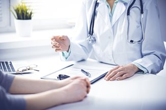 Clinician Descriptions of Communication Strategies to Improve Treatment Engagement by Racial/Ethnic Minorities in Mental Health Services: A Systematic Review